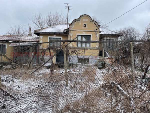 Продава  къща с. Владимирово, област Добрич
      70 кв.м