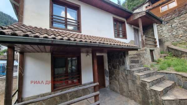 Продава къща, с. широка лъка, област смолян