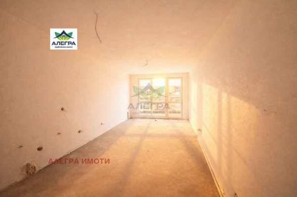 Продава 2-стаен, гр. пазарджик, устрем