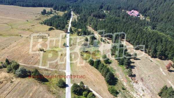 Продава парцел, с. говедарци, област софия област