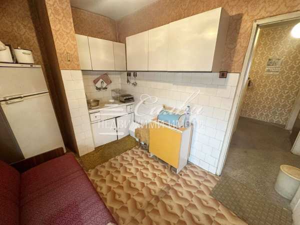 Продава 2-стаен, гр. търговище, център