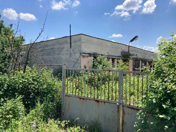 Продава пром. помещение, с. червен, област пловдив