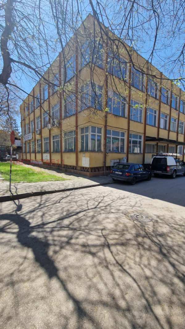 Продава пром. помещение, гр. провадия, област варна