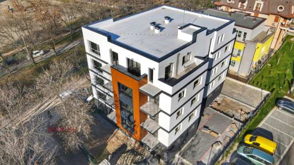 Продава 4-стаен, гр. перник, изток