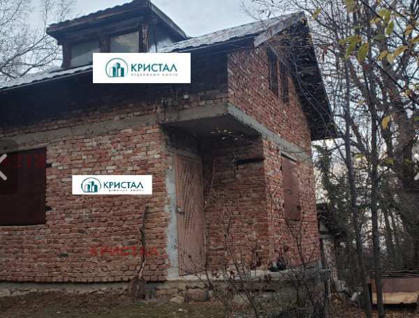 Продава вила, с. извор, област пловдив