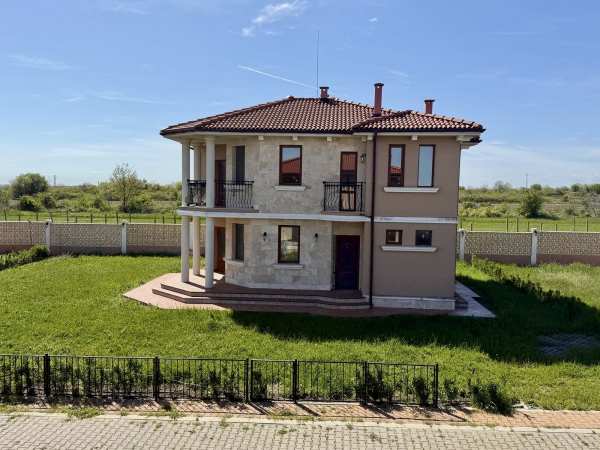 Продава къща, гр. поморие, област бургас