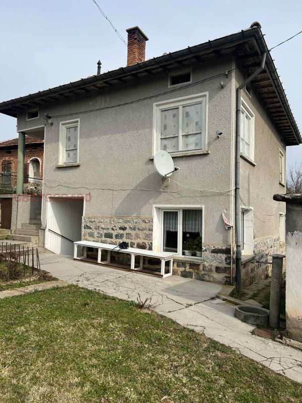 Продава къща, с. слатина, област монтана