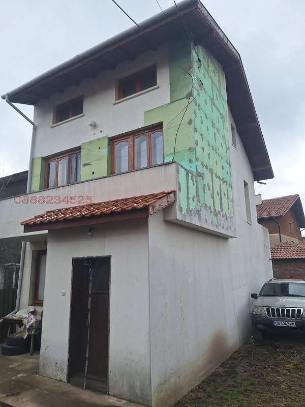 Продава къща, гр. перник, църква