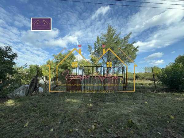 Продава  парцел с. Червена вода, област Русе
      1380 кв.м