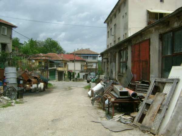 Продава гараж, паркомясто, гр. трявна, област габрово