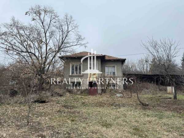 Продава къща, с. садовик, област перник