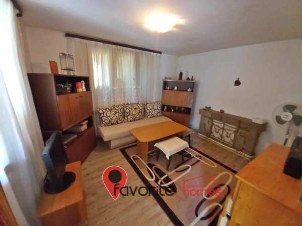Продава  къща с. Овчарово, област Шумен
      150 кв.м