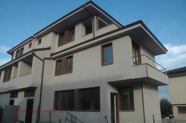 Продава къща, с. марково, област пловдив