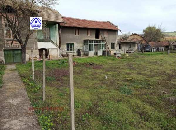 Продава къща, с. комарево, област плевен