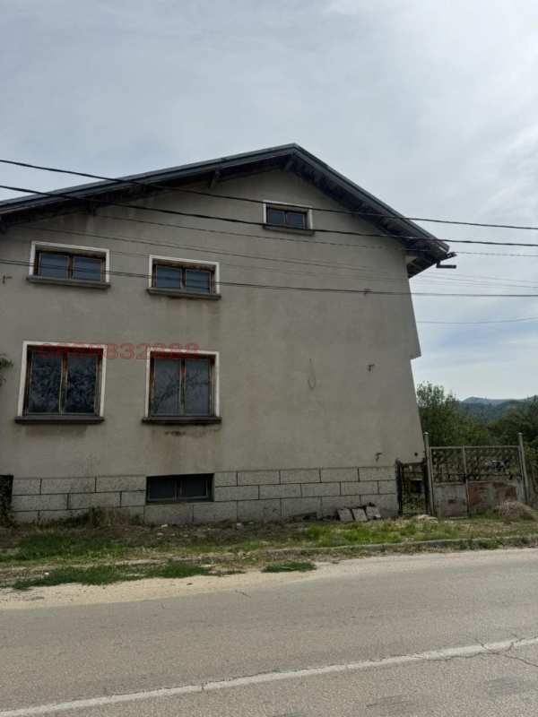 Продава къща, с. орешак, област ловеч