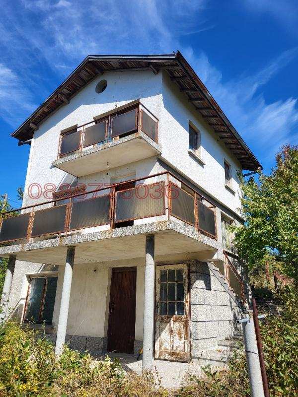 Продава къща, с. белица, област софия област