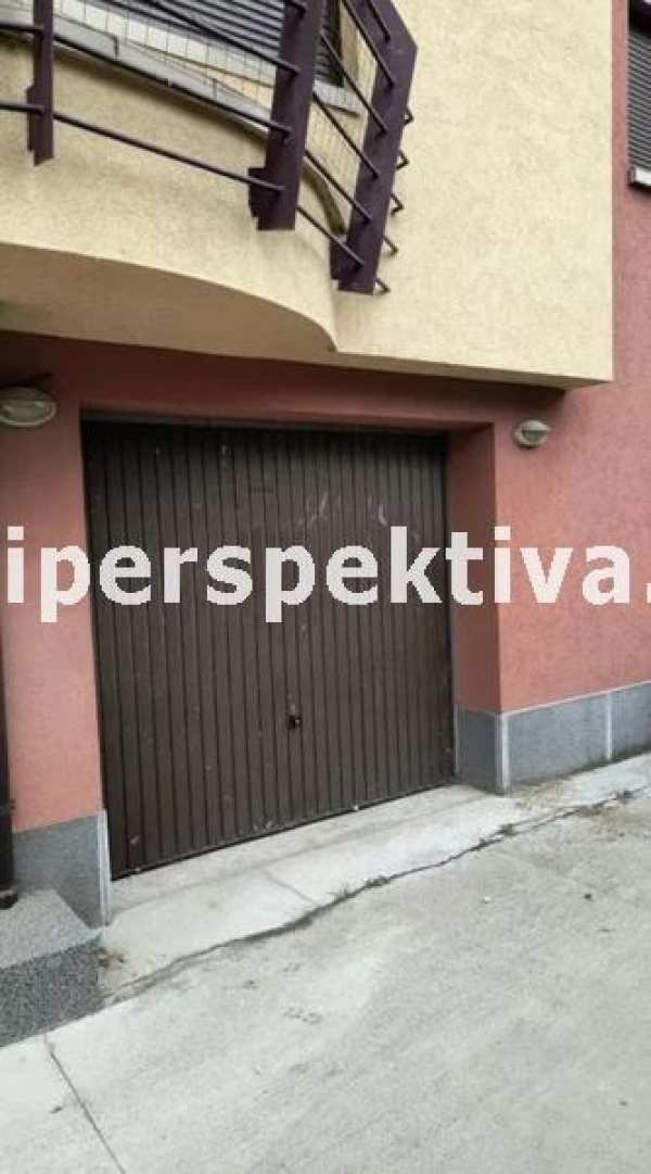 Продава гараж, паркомясто, гр. пловдив, кючук париж