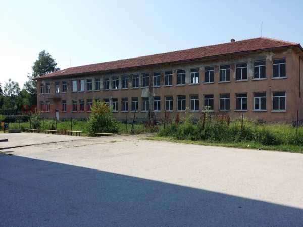 Продава пром. помещение, с. чернолик, област силистра