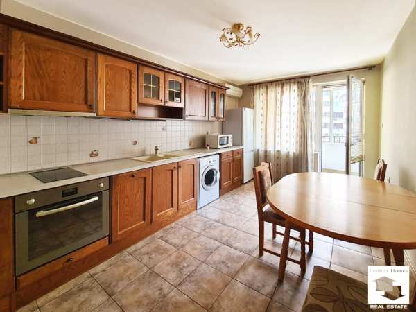 Продава 3-стаен, гр. велико търново, център