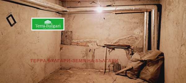 Продава склад, гр. перник, изток
