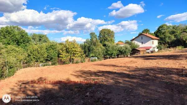 Продава парцел, с. ноевци, област перник