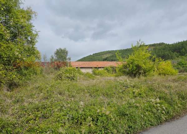 Продава склад, с. раждавица, област кюстендил