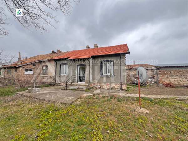 Продава къща, гр. нови пазар, област шумен