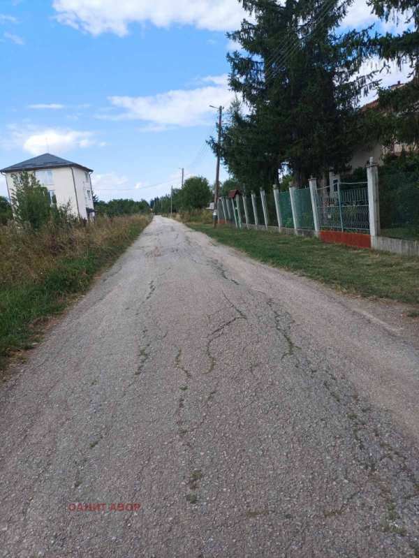 Продава парцел, с. негованци, област перник
