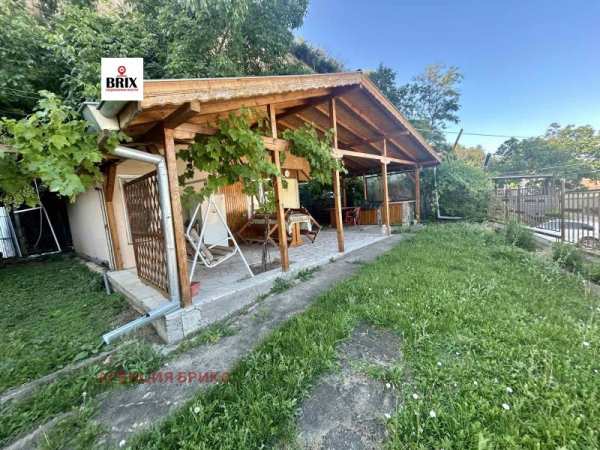 Продава вила, с. пиргово, област русе