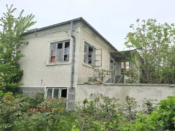 Продава  къща с. Аврен, област Варна
      110 кв.м
