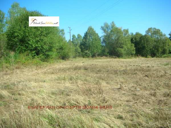 Продава парцел, гр. долна баня, област софия област