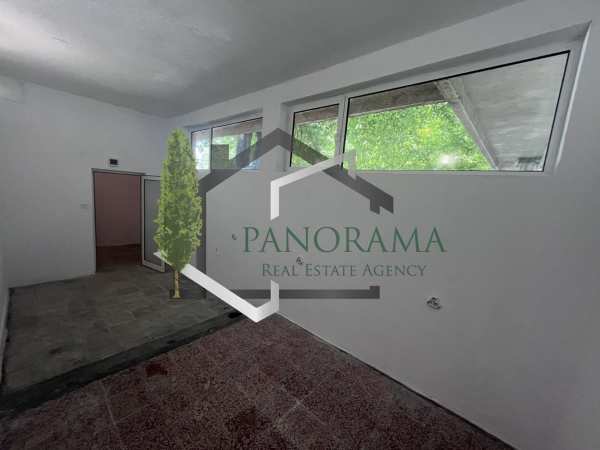 Продава склад, гр. шумен, тракия