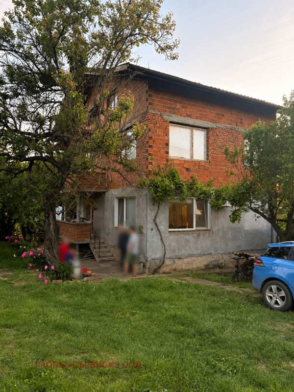 Продава къща, с. горна гращица, област кюстендил