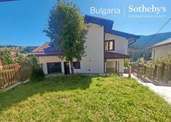 Продава  къща к.к. Пампорово, област Смолян
      423 кв.м