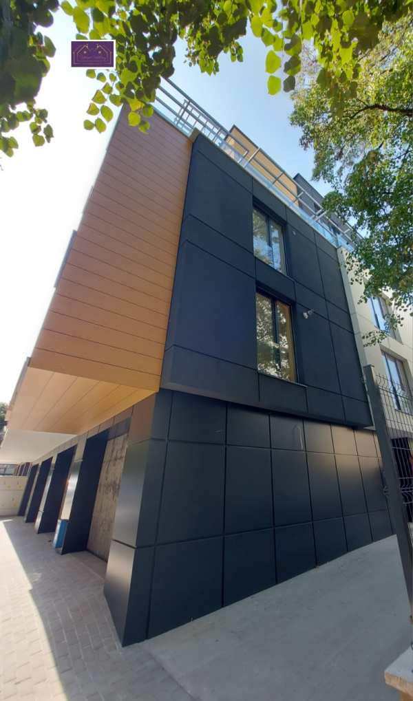 Продава ателие, таван, гр. русе, център