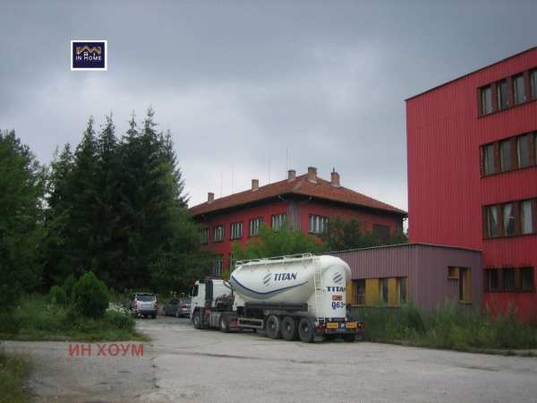 Продава бизнес имот, гр. ябланица, област ловеч