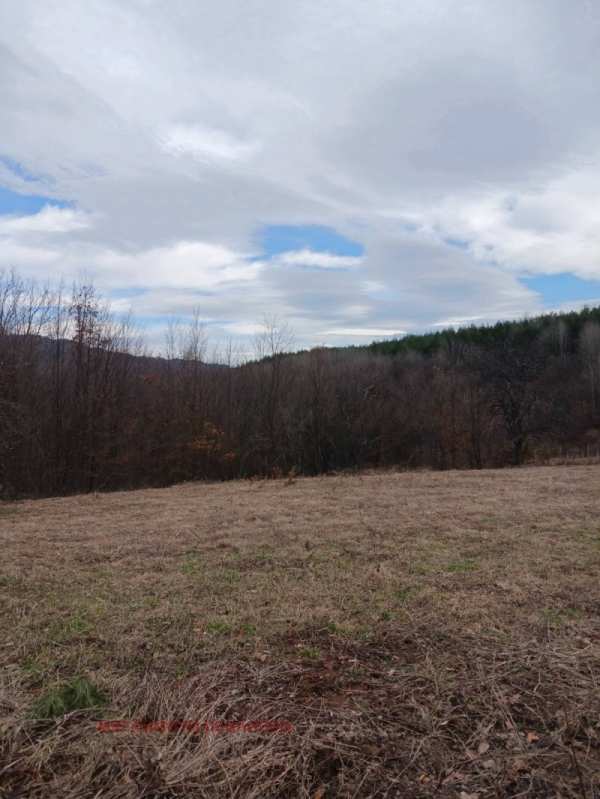 Продава парцел, гр. априлци, област ловеч