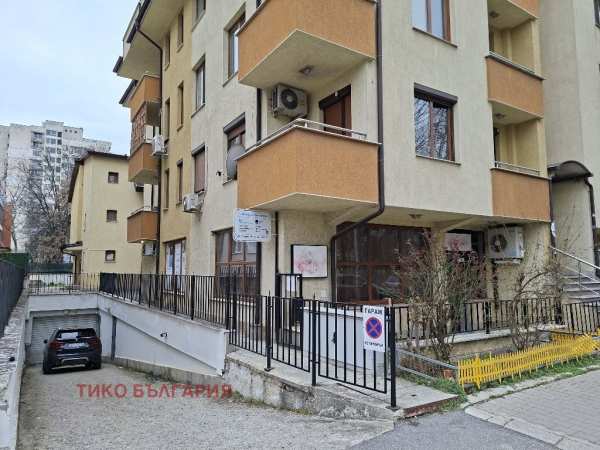 Продава гараж, паркомясто, гр. софия, изток