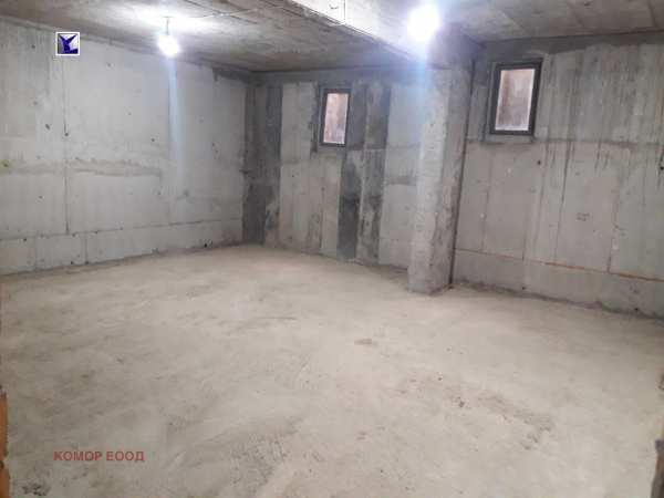 Продава склад, гр. русе, ялта