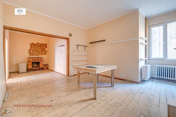 Продава офис, гр. софия, център