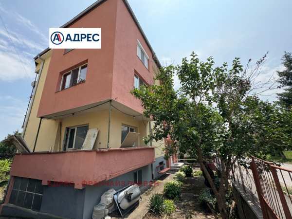 Продава 3-стаен, гр. мездра, област враца