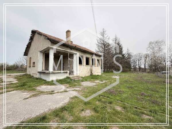 Продава парцел, с. ястребино, област търговище