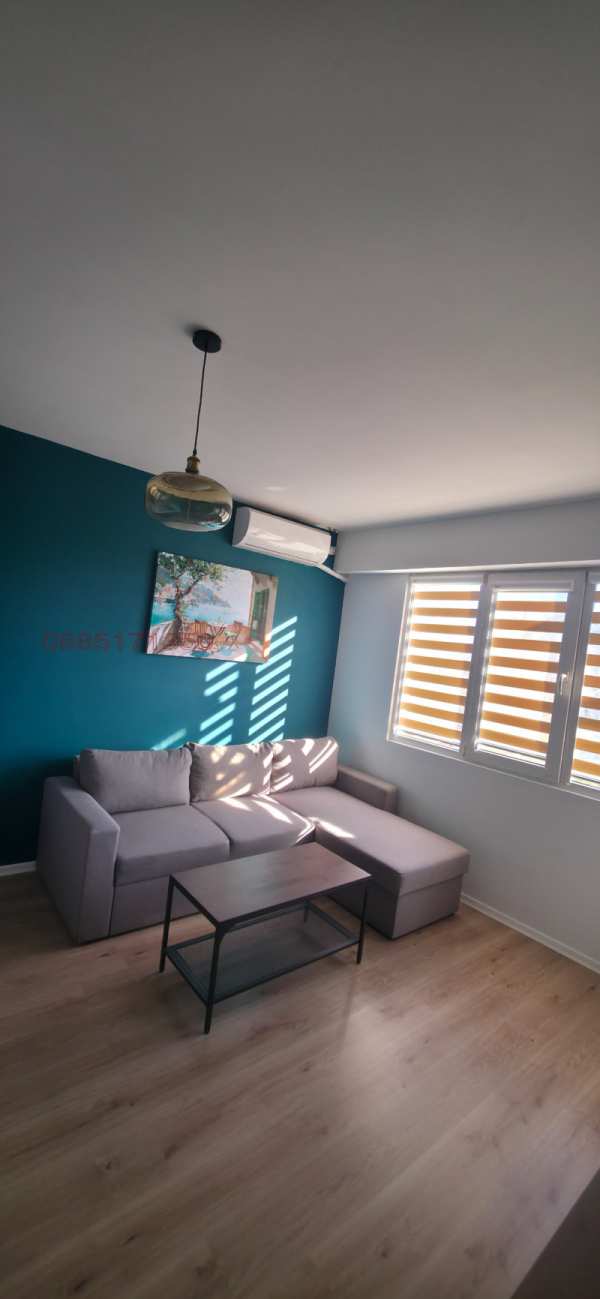 Продава  1-стаен град Ловеч, Младост
      43 кв.м