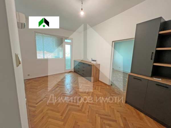 Продава 2-стаен, гр. нови пазар, област шумен