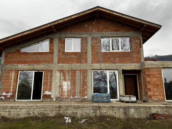 Продава къща, с. антон, област софия област