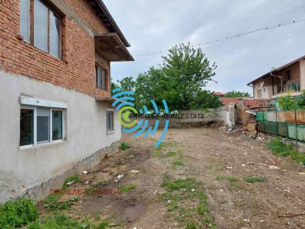 Продава къща, с. брестник, област пловдив