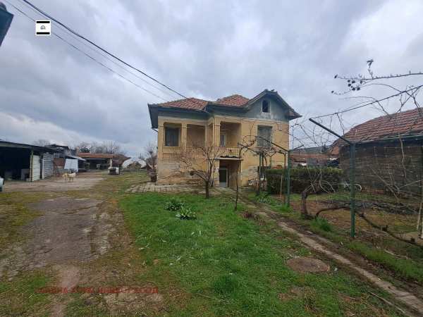 Продава къща, с. биволаре, област плевен