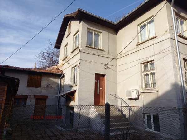 Продава къща, гр. самоков, област софия област
