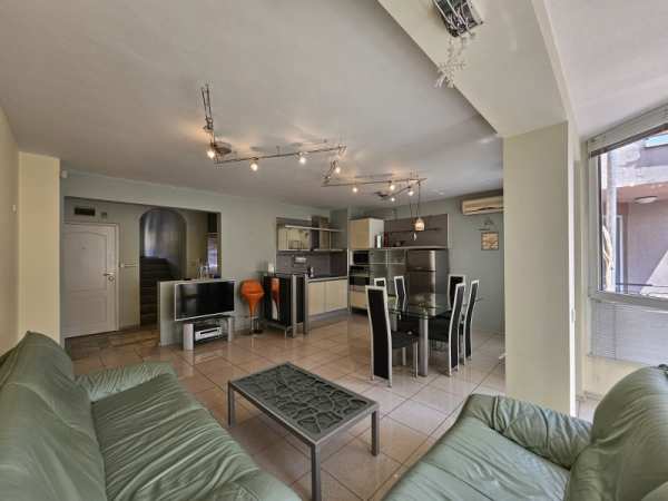 Продава мезонет, гр. плевен, идеален център