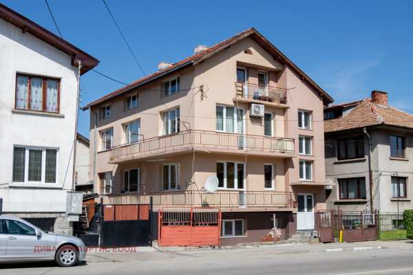 Продава къща, гр. самоков, област софия област